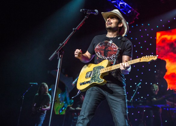 Brad Paisley at Oslo Spektrum © Per Ole Hagen