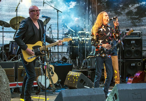 Dance With A Stranger © Per Ole Hagen