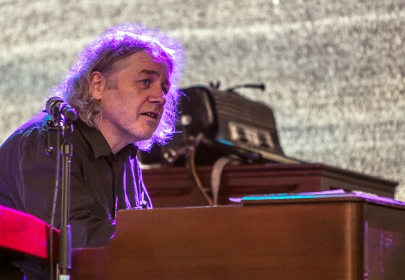 Dance With A Stranger © Per Ole Hagen