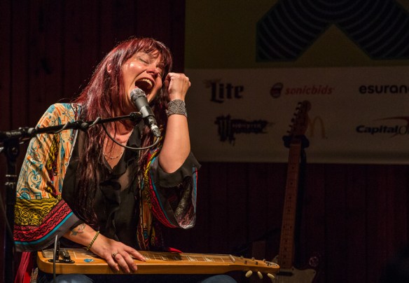 Carolyn Wonderland © Per Ole Hagen