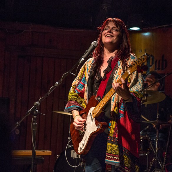 Carolyn Wonderland © Per Ole Hagen