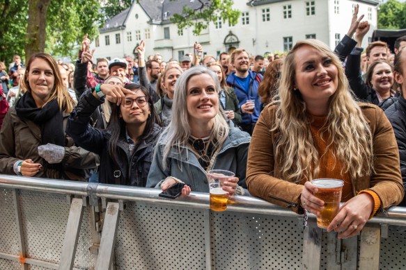 Tank and the Bangas 15062018-09