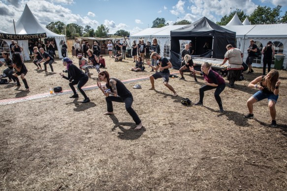 Metal yoga 17082018-03