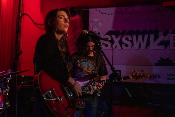 Angie McMahon 16032019-01